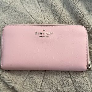 Kate Spade New York Schuyler Large Zip Around Continental Wallet in Conch Pink